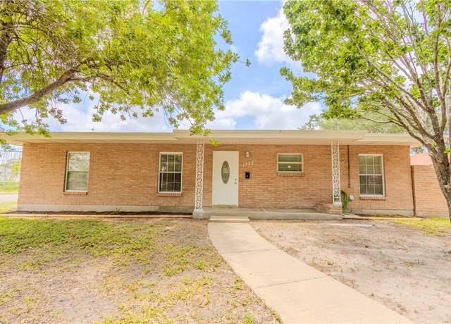 Property at 1553 Casa Grande Dr, Corpus Christi, TX 78411, 3 beds, 2 baths