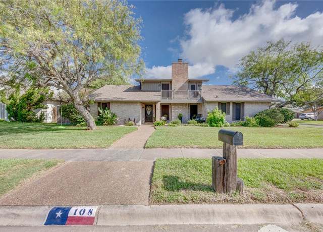 Property at 108 Lost Creek Dr, Portland, TX 78374, 4 beds, 2 baths