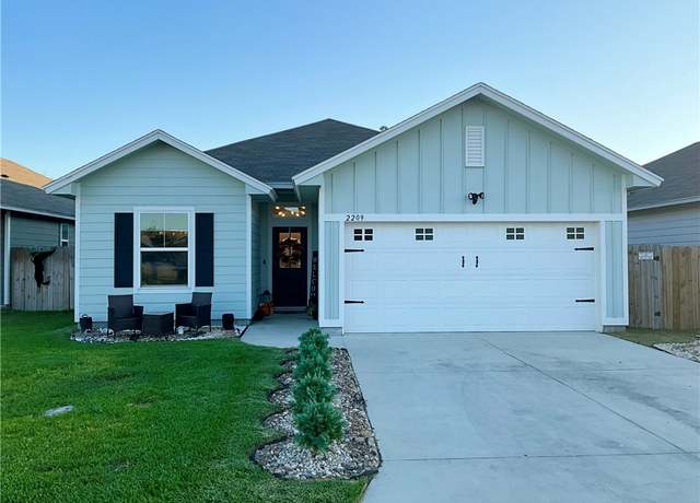 Property at 2209 Lighthouse Ln, Aransas Pass, TX 78336, 4 beds, 3 baths