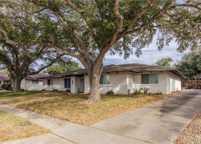 Property at 4822 Augusta Dr, Corpus Christi, TX 78413, 4 beds, 2.5 baths