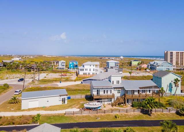 Property at 127 Twelfth St, Port Aransas, TX 78373, 4 beds, 4 baths