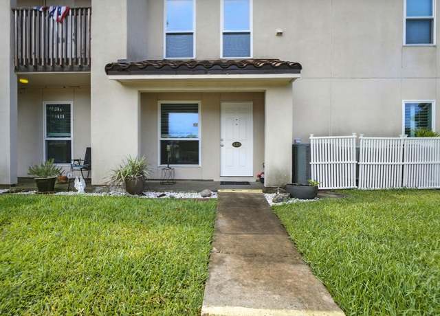 Property at 221 Marion Dr, Rockport, TX 78382, 2 beds, 2 baths