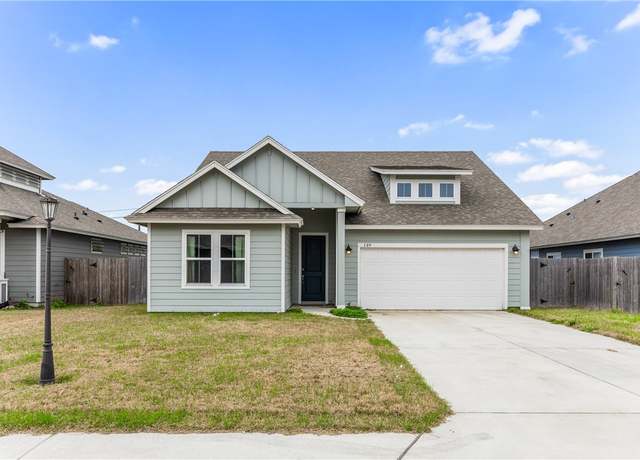 Property at 109 Highwood Dr, Rockport, TX 78382, 4 beds, 2 baths