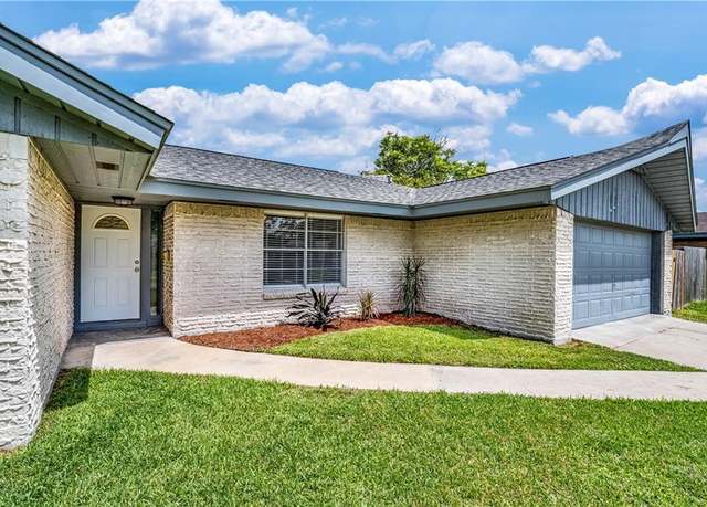Property at 1129 Bradshaw Dr, Corpus Christi, TX 78412, 4 beds, 2 baths