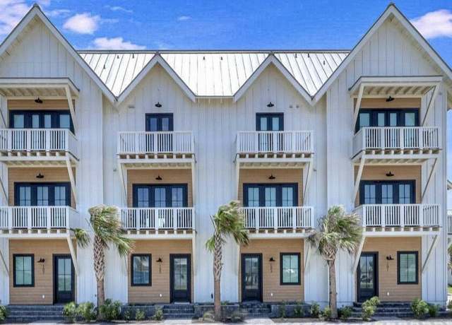 Property at 105 Triton, Port Aransas, TX 78373, 3 beds, 3.5 baths