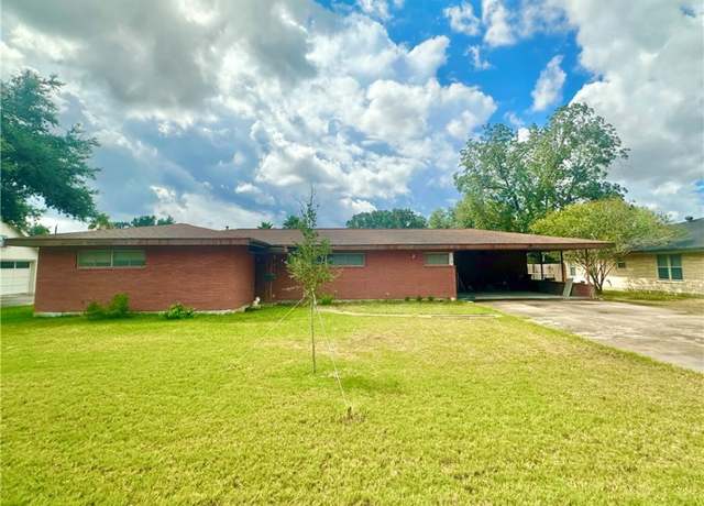 Property at 1316 Northwood St, Alice, TX 78332, 2 beds, 1 bath