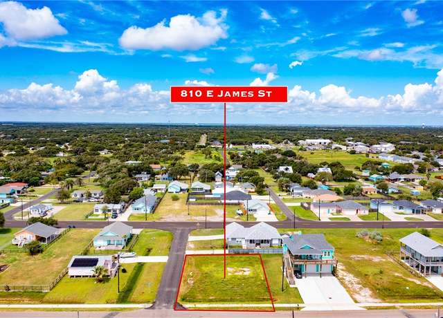 Property at 810 E James St, Rockport, TX 78382