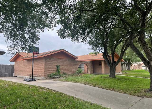 Property at 217 S Pasadena Dr, Kingsville, TX 78363, 3 beds, 2 baths