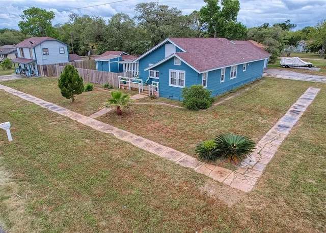 Property at 341 W Greenwood, Aransas Pass, TX 78336, 4 beds, 4.5 baths