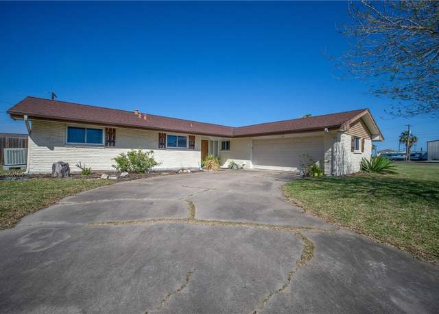 Property at 1500 Kenwood Dr, Aransas Pass, TX 78336, 3 beds, 2 baths