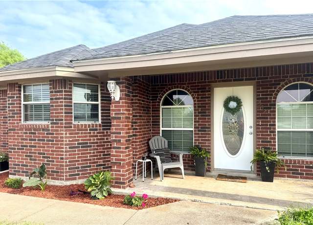 Property at 332 County Road 471, Alice, TX 78332, 3 beds, 2 baths