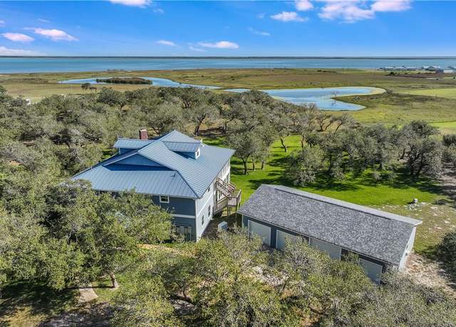 Property at 1622 Twelfth St, Rockport, TX 78382, 5 beds, 5 baths