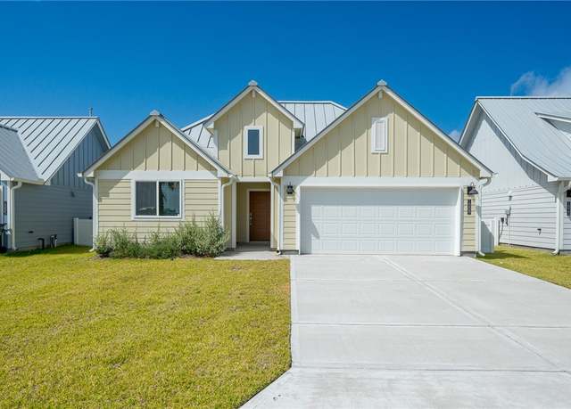 Property at 1009 St Croix Dr, Rockport, TX 78382, 4 beds, 2 baths