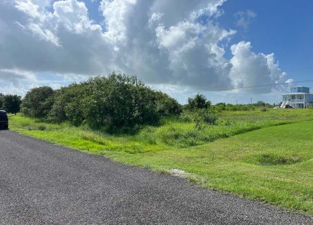 Property at 403 & 404 Forest Oak Ln, Rockport, TX 78382