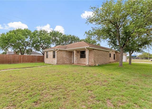 Property at 6101 Choctaw Dr, Corpus Christi, TX 78415, 4 beds, 2 baths