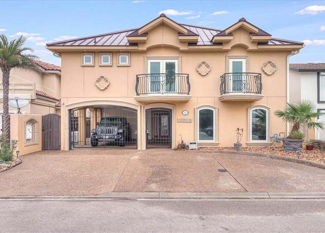 Property at 13514 King Phillip Ct, Corpus Christi, TX 78418, 3 beds, 3.5 baths