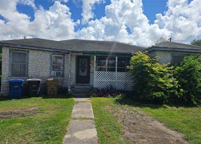 Property at 3751 Wilson Dr, Corpus Christi, TX 78408, 3 beds, 2 baths