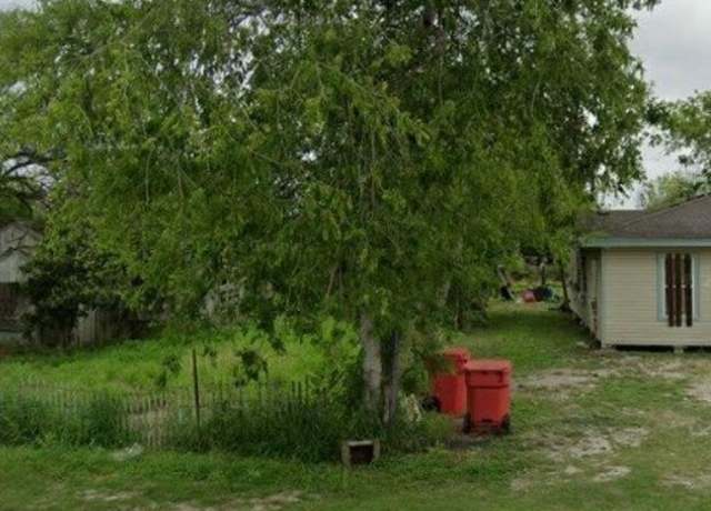 Property at 537 W Avenue D, Robstown, TX 78380