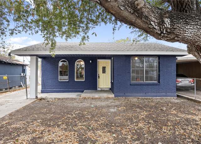 Property at 3033 Elgin St, Corpus Christi, TX 78405, 3 beds, 1 bath