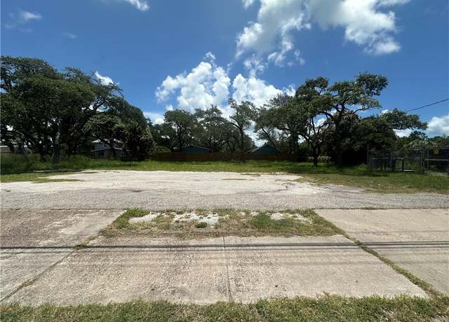 Property at 1502 N Highway 35 N, Rockport, TX 78382