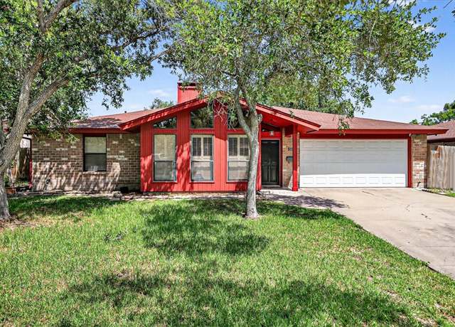 Property at 513 Poenisch Dr, Corpus Christi, TX 78412, 4 beds, 2 baths