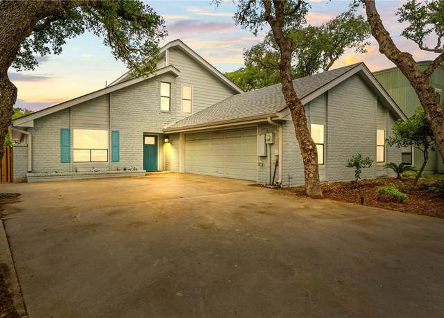 Property at 2321 Harbor Dr, Rockport, TX 78382, 3 beds, 4 baths