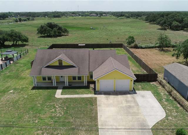 Property at 2562 Big Oak Ln, Ingleside, TX 78362, 3 beds, 2 baths