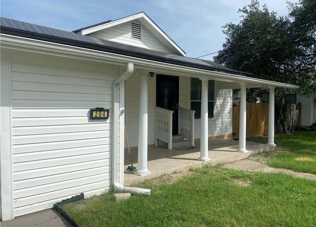 Property at 204 N Metz St, Orange Grove, TX 78372, 3 beds, 2 baths