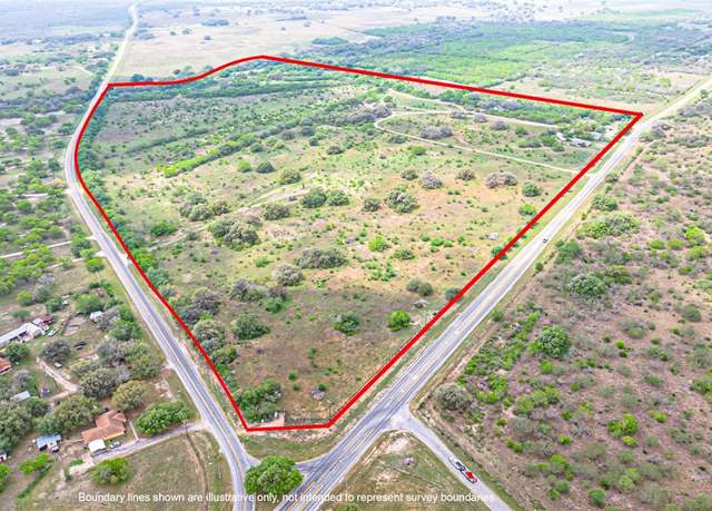 Property at 3019 Fm 673, Beeville, TX 78102, 3 beds, 3 baths