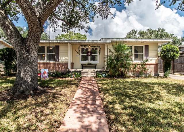 Property at 946 Delaine Dr, Corpus Christi, TX 78411, 3 beds, 2 baths