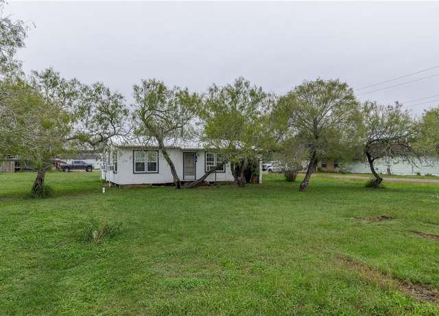 Property at 304 E Richard Garcia St, Driscoll, TX 78351, 2 beds, 1 bath