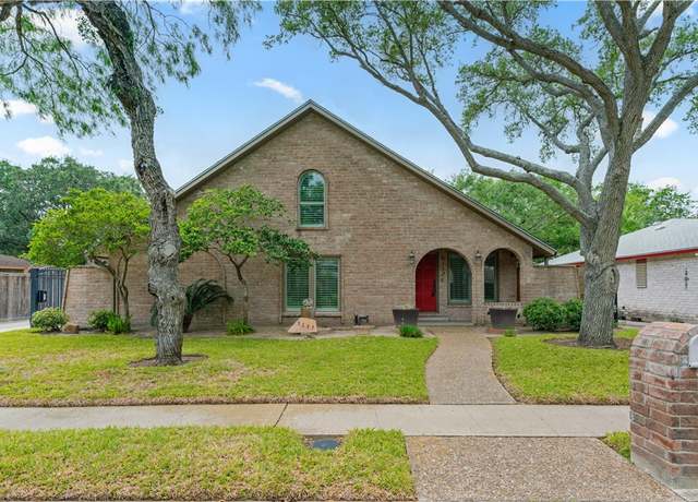 Property at 5117 Moultrie Dr, Corpus Christi, TX 78413, 4 beds, 3 baths