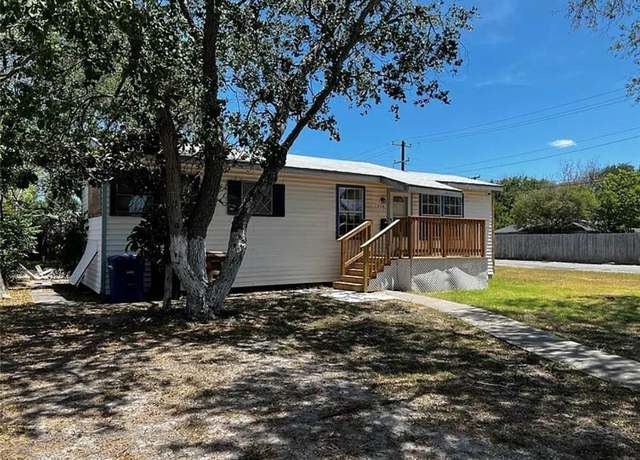 Property at 1350 Ormond Dr, Corpus Christi, TX 78415, 3 beds, 2 baths