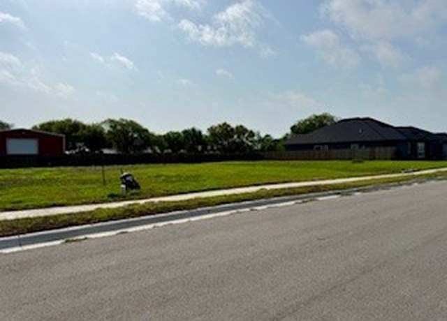 Property at 128 Amethyst St, Portland, TX 78374