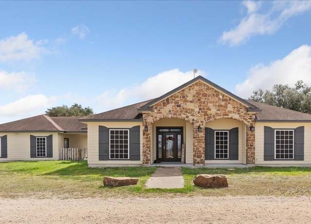 Property at 6720 Fm 1833, Robstown, TX 78380, 3 beds, 2.5 baths