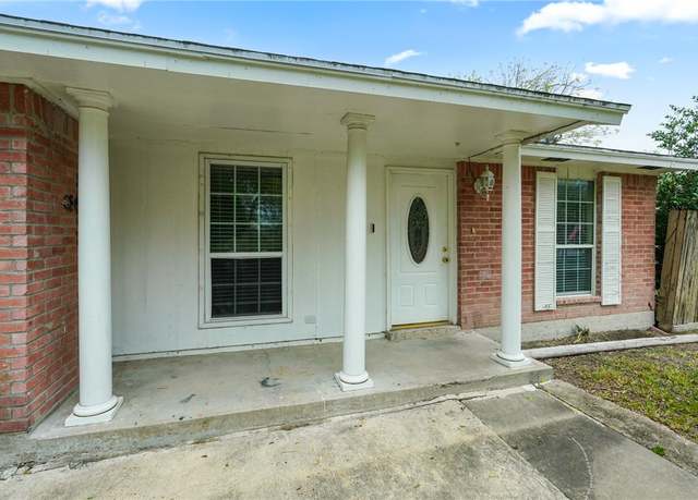 Property at 126 Cactus St, Robstown, TX 78380, 4 beds, 3 baths