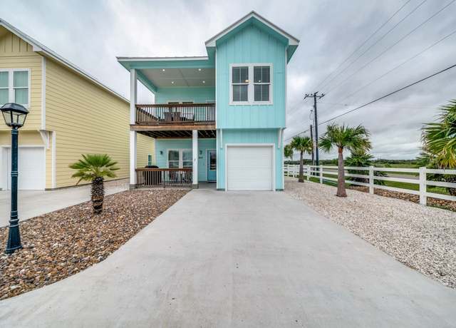Property at 3433 Loop 1781 #1, Rockport, TX 78382, 3 beds, 2.5 baths