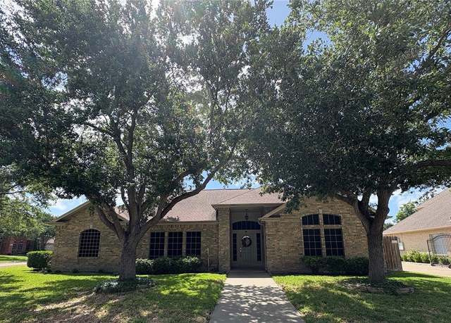 Property at 7502 Lourdes St, Corpus Christi, TX 78414, 4 beds, 2.5 baths