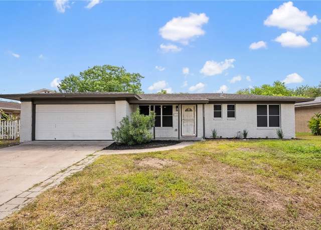 Property at 1106 Salem Dr, Corpus Christi, TX 78412, 3 beds, 2.5 baths