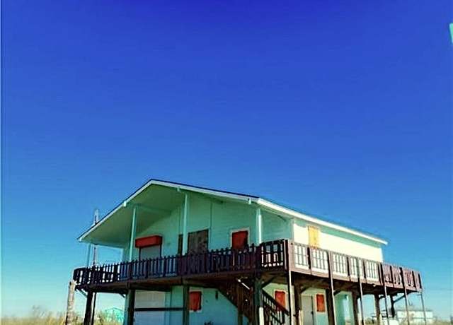Property at 299 Northwest Dr, Rockport, TX 78382, 3 beds, 2 baths