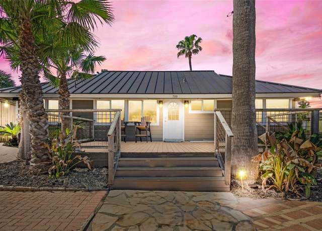 Property at 700 E Avenue G, Port Aransas, TX 78373, 3 beds, 4 baths