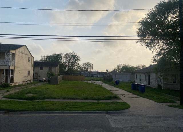 Property at 1725 15th St, Corpus Christi, TX 78404