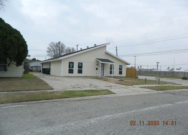 Property at 1230 Bernice Dr, Corpus Christi, TX 78412, 3 beds, 1 bath
