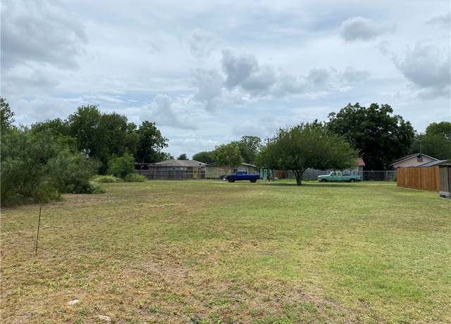 Property at 000 Olmito St, Alice, TX 78332
