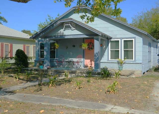 Property at 320 S Lamont St, Aransas Pass, TX 78336, 2 beds, 1 bath