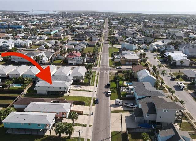Property at 1020 S Station St, Port Aransas, TX 78373