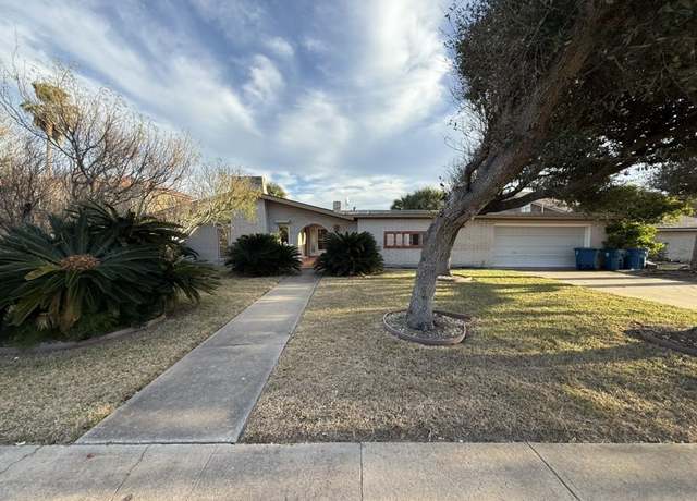 Property at 214 Shore Dr, Portland, TX 78374, 3 beds, 3 baths