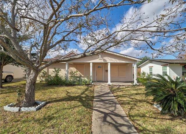 Property at 4821 Kosarek Dr, Corpus Christi, TX 78415, 3 beds, 2 baths