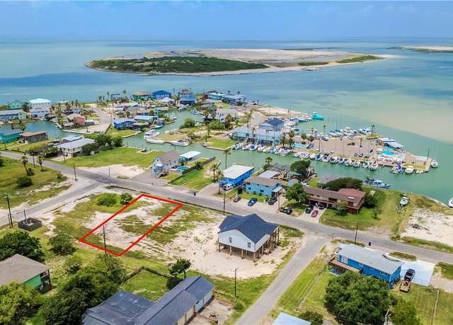 Property at 514 Woodhaven Dr, Ingleside, TX 78362