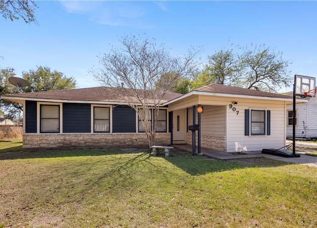 Property at 907 W Alice, Kingsville, TX 78363, 3 beds, 1 bath